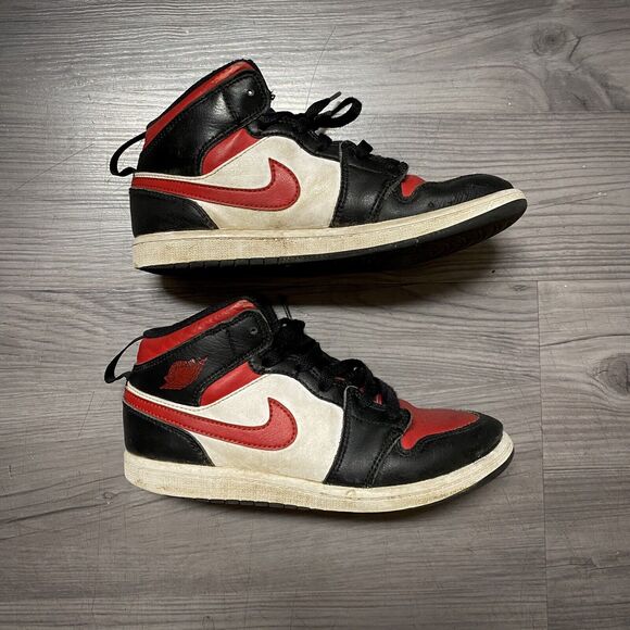 Nike Air Jordan Retro 1 Mid White Gym Red Black Kid size 3Y youth - Picture 2 of 5